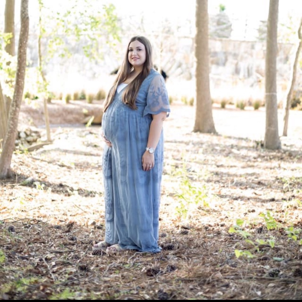 Stunning maternity dress!